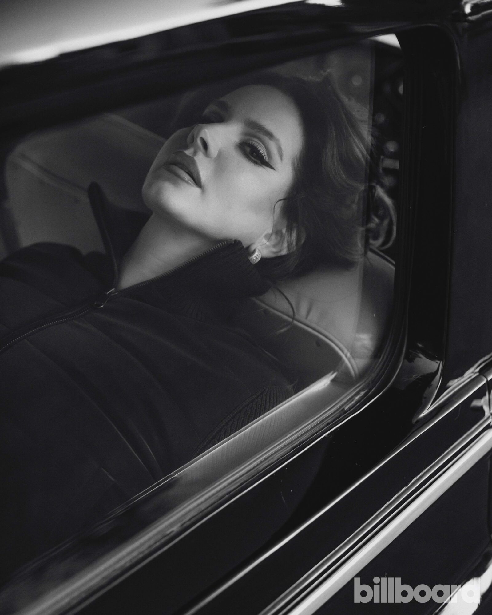 Lana Del Ray Unburdened In Article Image