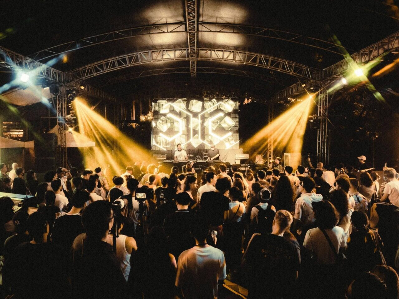 Fête De La Musique’s Main Stage Was A Feast For The Senses