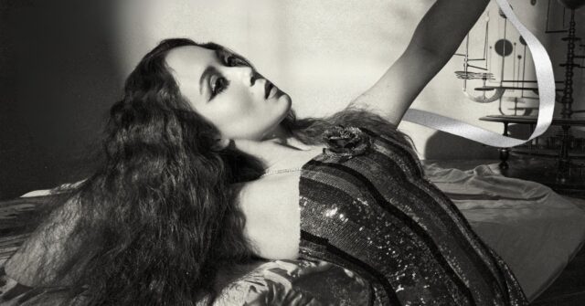 laufey silver lining