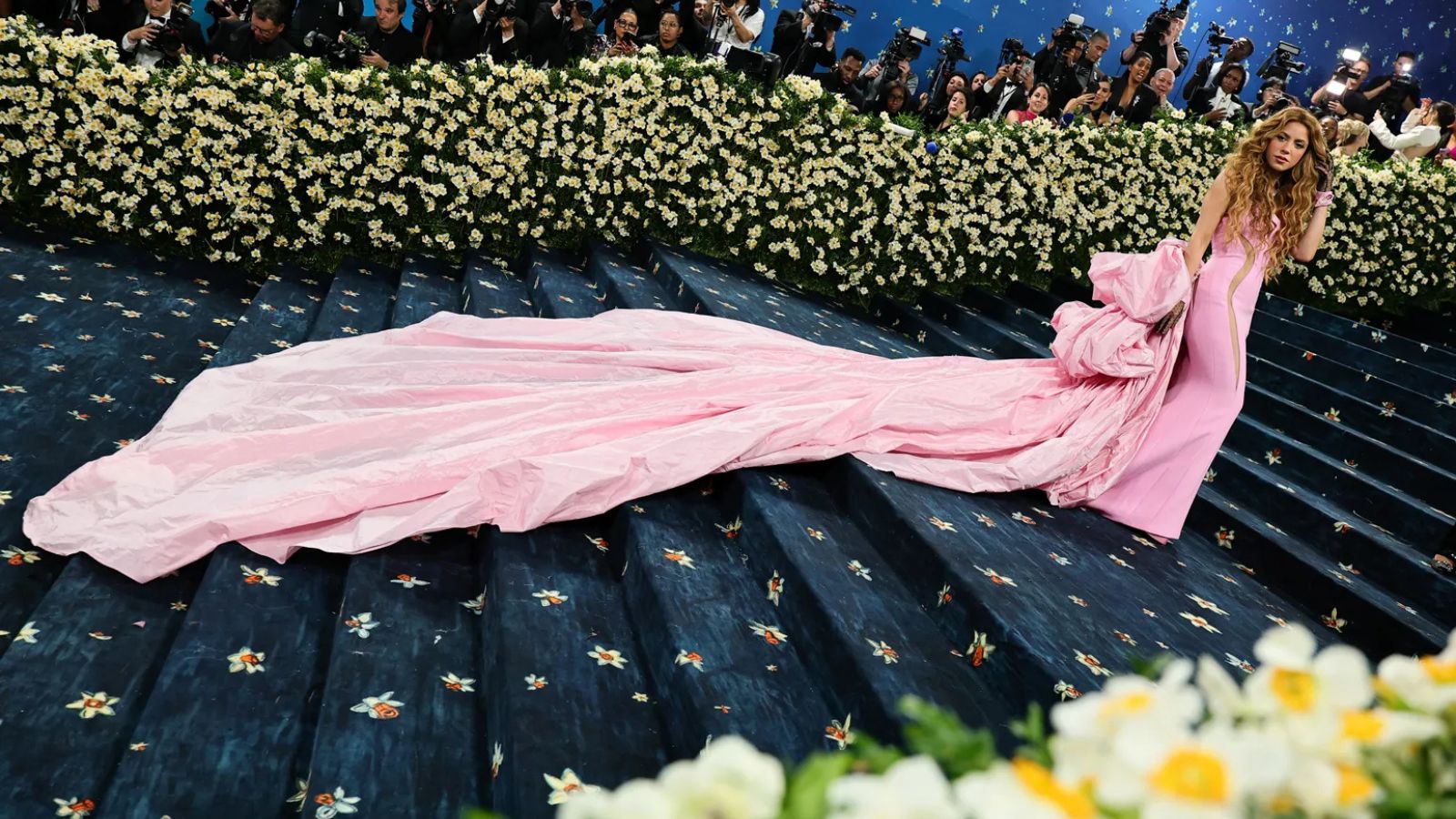 shakira 2025 met gala
