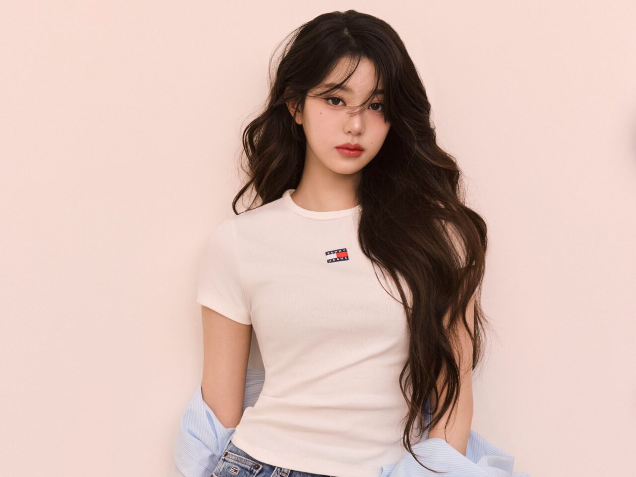 tommy hilfiger tommy jeans 2025 summer campaign jang wonyoung ive