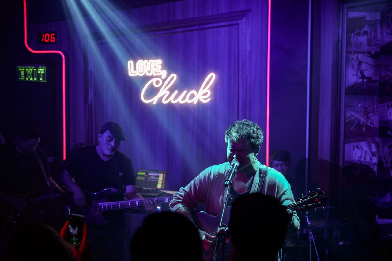 juan karlos converse