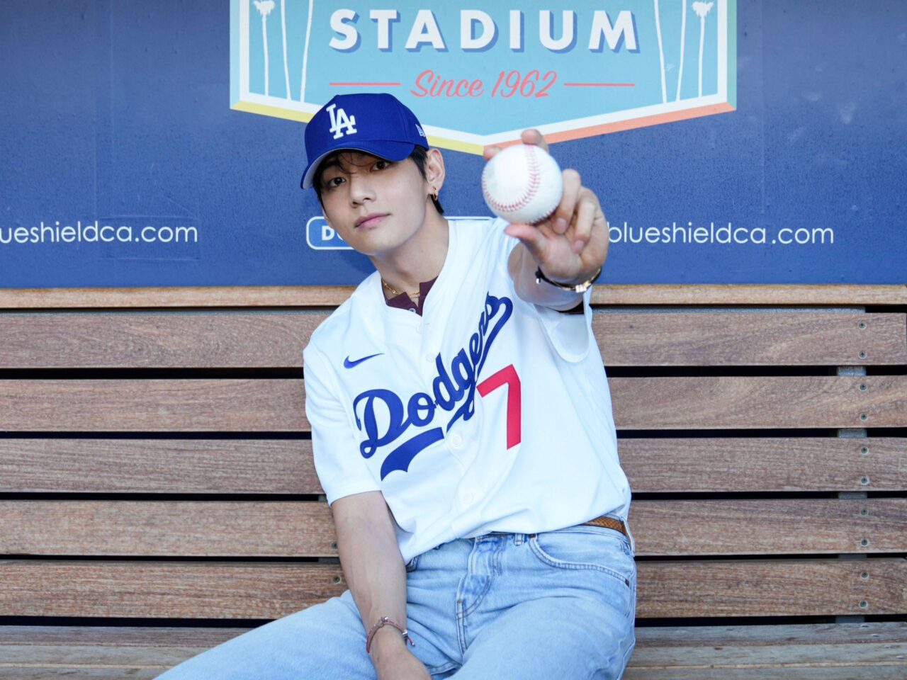 bts v los angeles dodgers