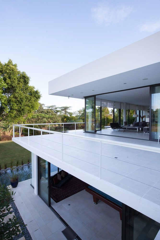 Anna Sy Minimal Manor