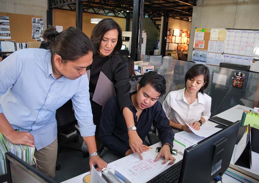 BluPrint Women Run Design Denise De Castro