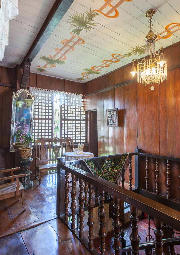 Casa Gorordo- stairwell