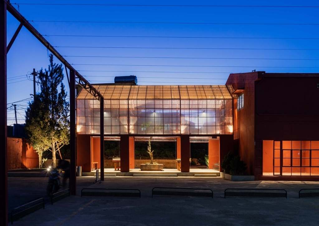 An old 1929 tea factory in Vietnam transformed in a modern structure and cultural hub.