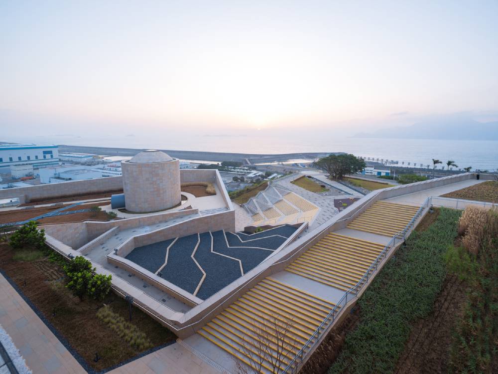 Staircases to the Daya Bay Nuclear museum. Photos by Chao Zhang, Zhengyong Liu, Fu Li, and Ye Fan.