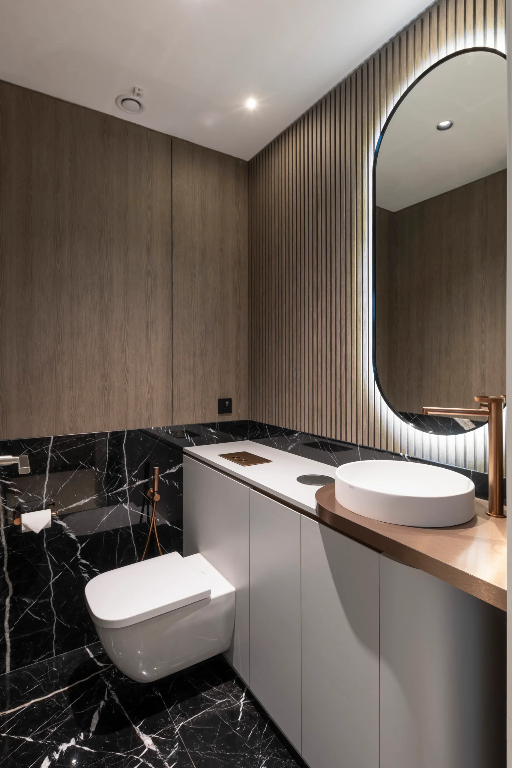 Sleek Splendour: A Luxurious Two-Bedroom Apartment for Modern Newlyweds.