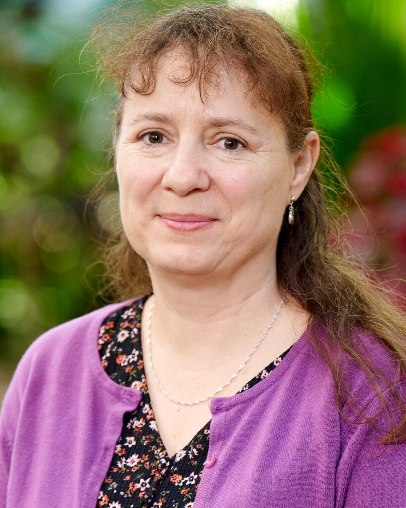 Julie Lawrence