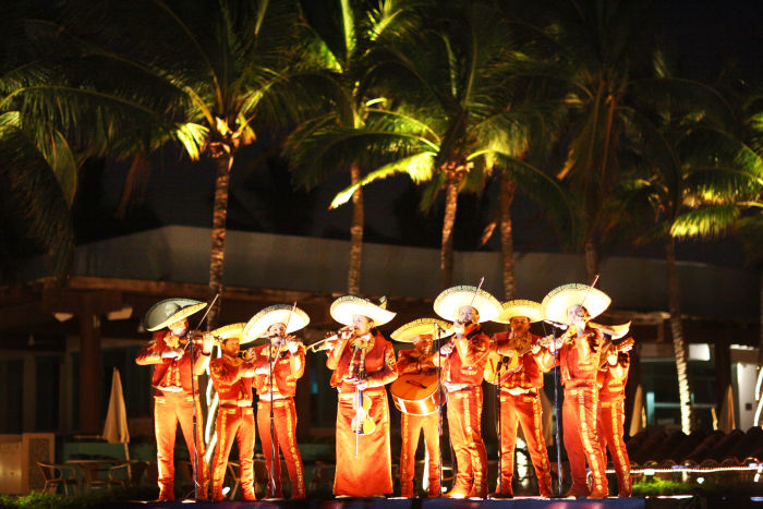 Grand Luxxe Resort Entertainment