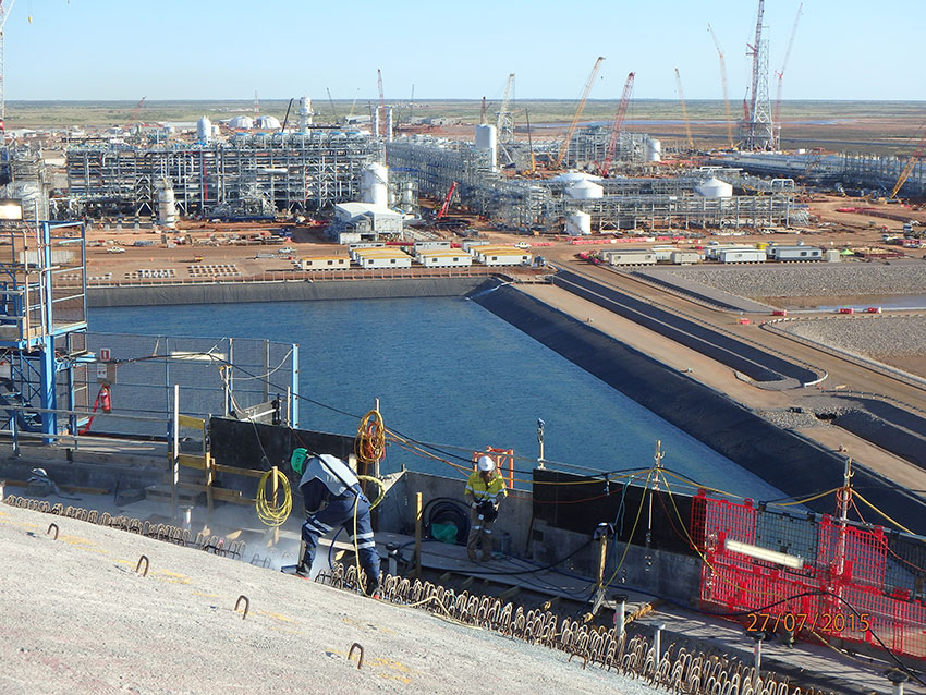 Wheatstone-LNG-Tank-Hydroblasting-1