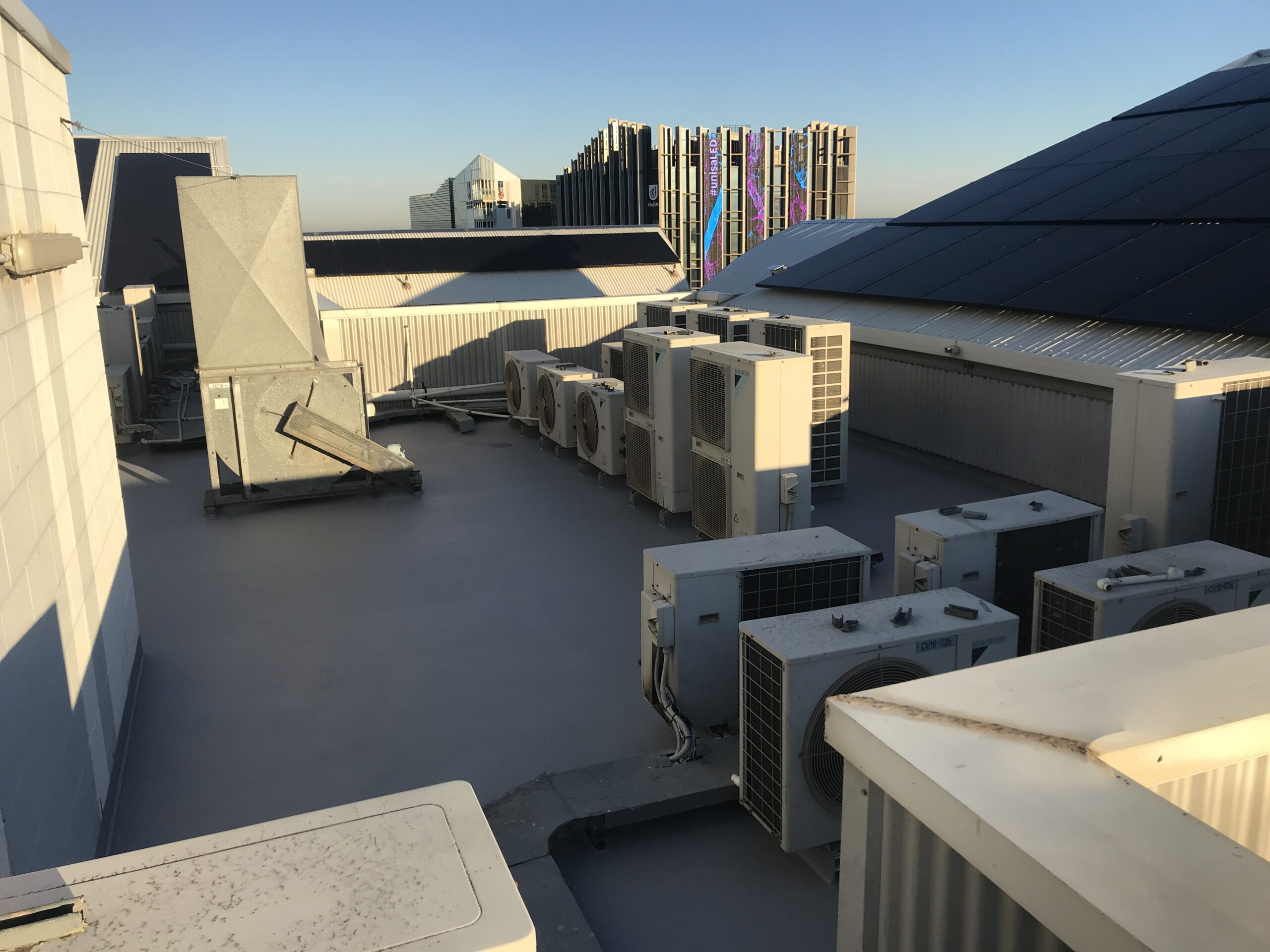 20210429_220637950_iOS