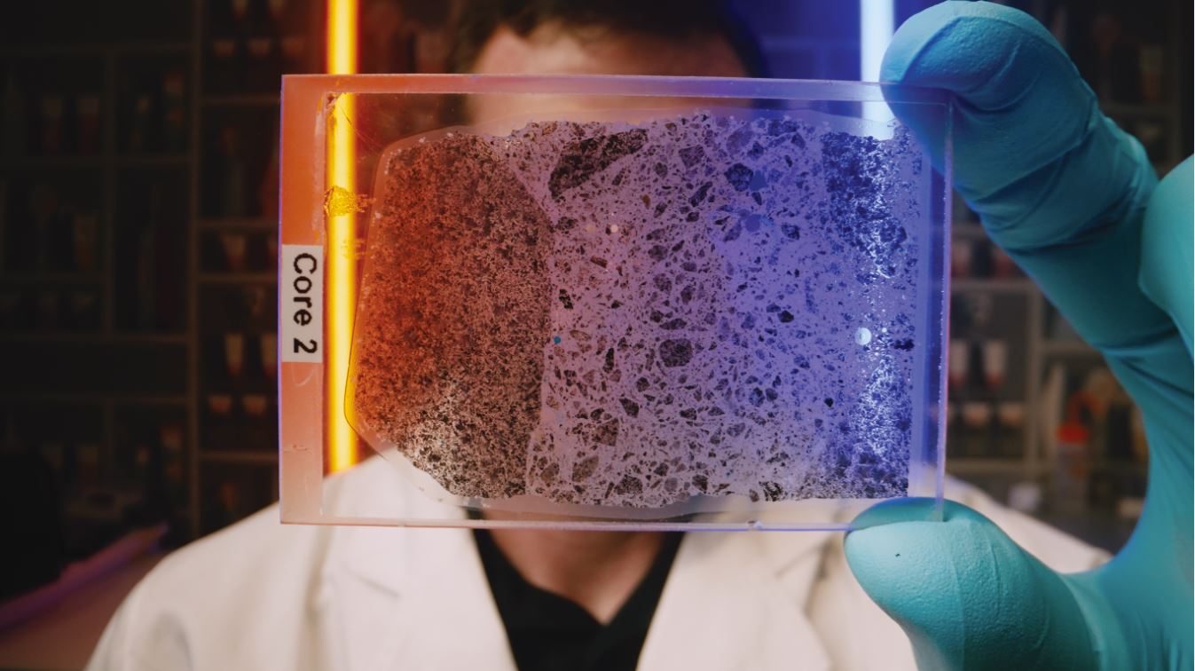 InTech_In the Lab – Analysing the Present to Preserve the Past