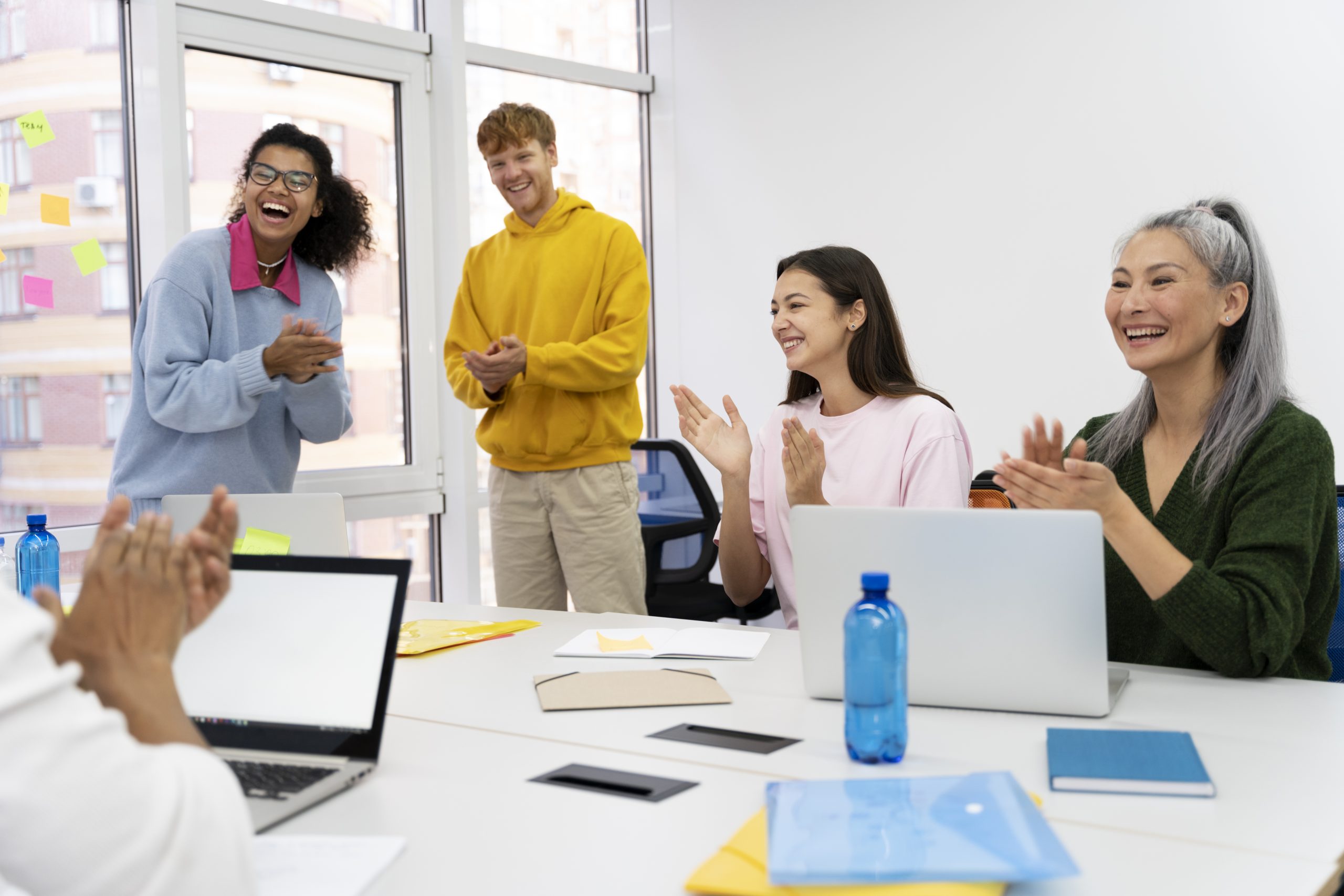 workers-getting-back-office