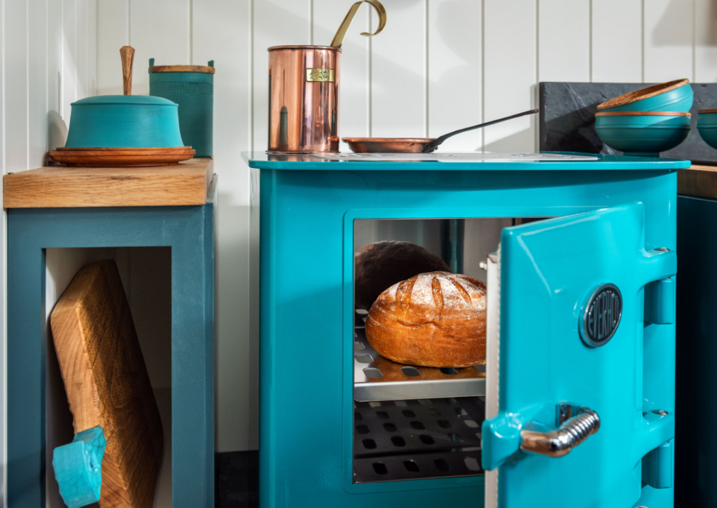2026/04/EverhotElectricStoveTealxPumphreyWestonShepherdsHut3_lg.png