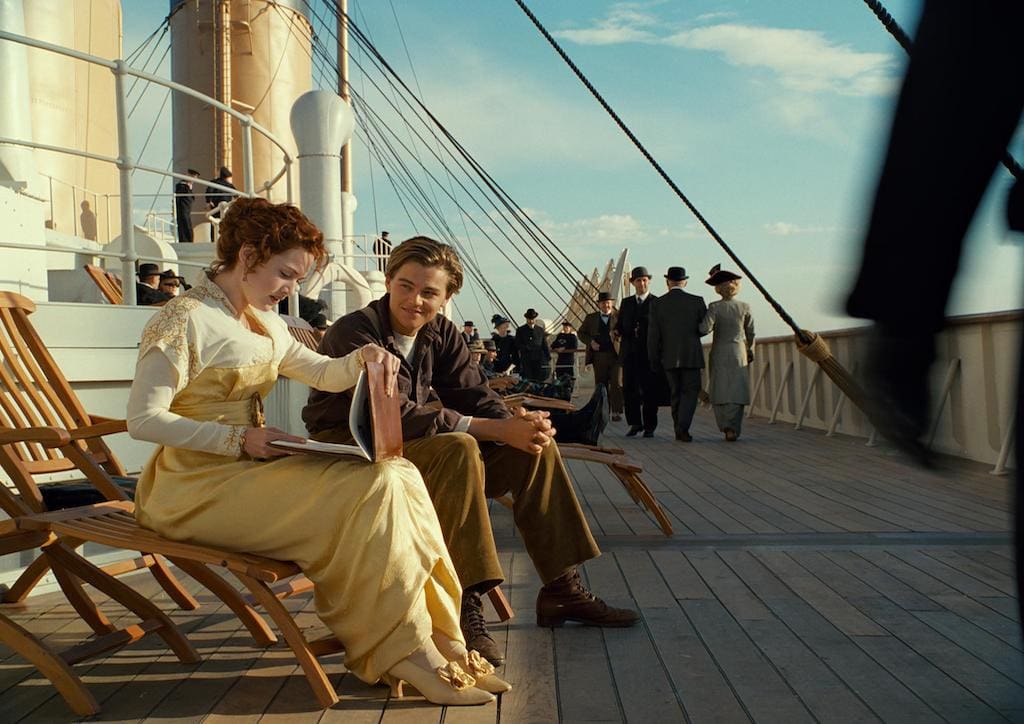 Kate Winslet and Leonardo DiCaprio in Titanic (1997)