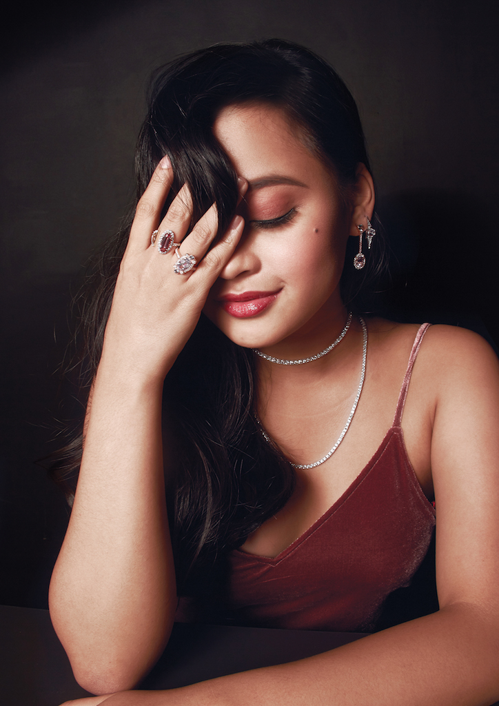 Jacqui Dizon (Photograph by Yukie Sarto)