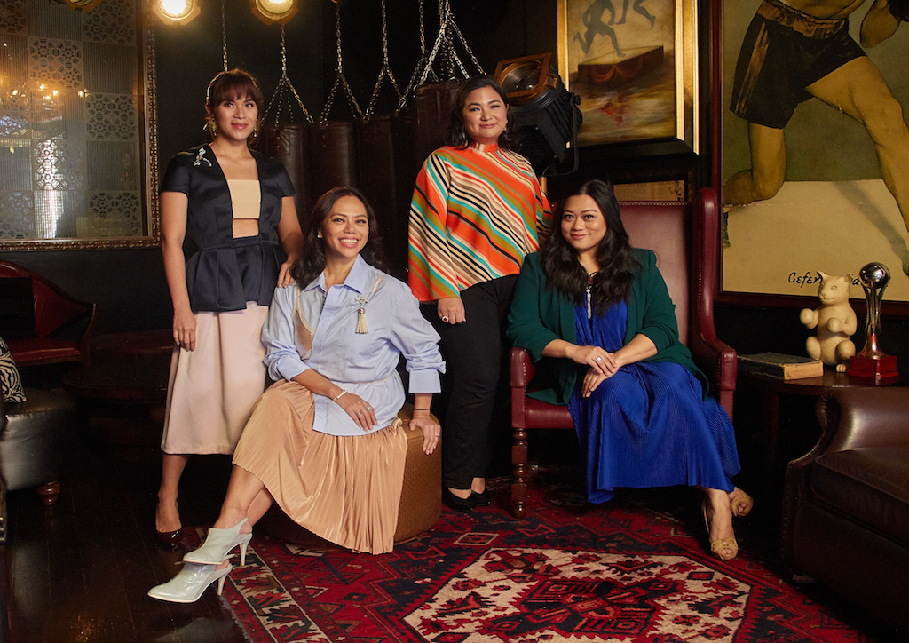 Lucille Dizon, Janina Dizon-Hoschka, Ginny Dizon and Candy Dizon (Photograph by Yukie Sarto)
