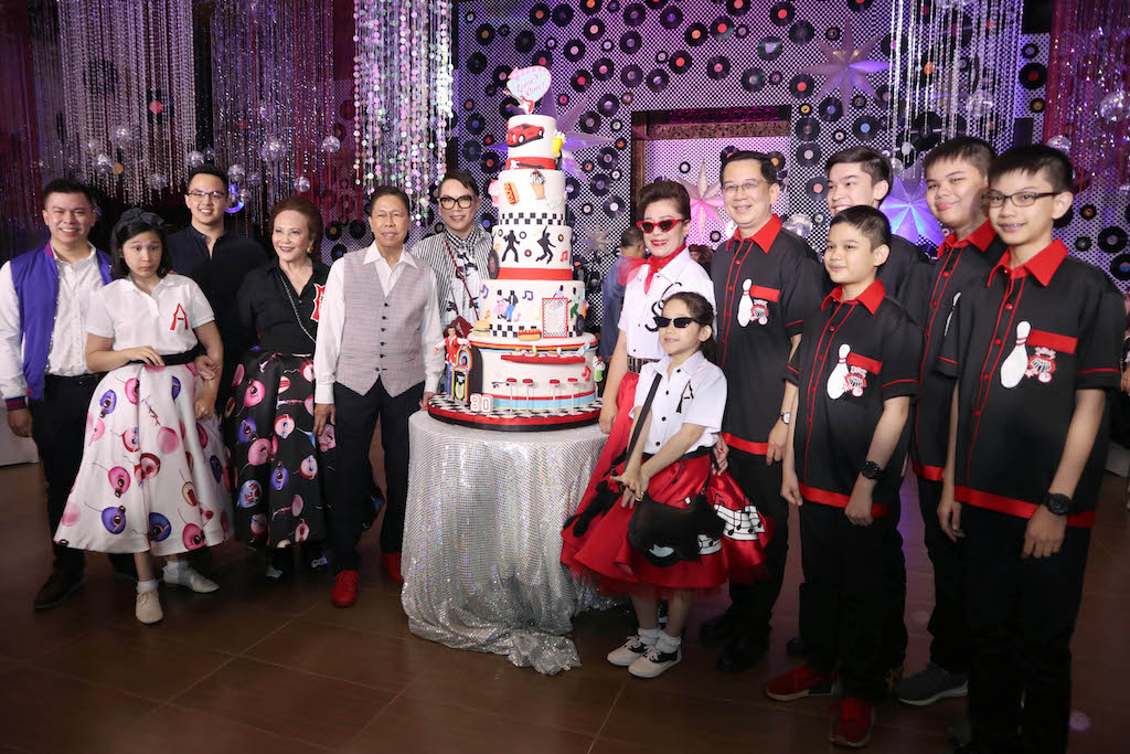 Xavier, Rocio, Santy, Mellie, Louie & Junjun Ablaza, Czarina, Azia, Dr. Jofe, Alfonso, Azi, Agu, Amanu, Alfonso, Agu and Azi Syquia