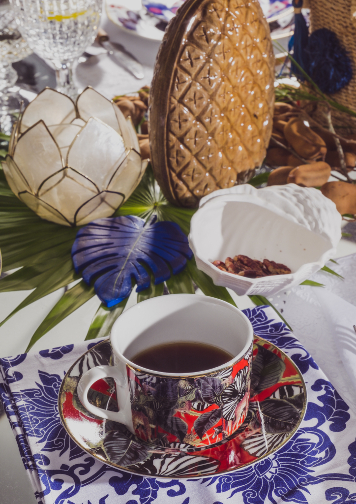 Amina tries to make her get-togethers a visual feast through her well-designed tablescapes (Photograph by Floyd Jhocson) 