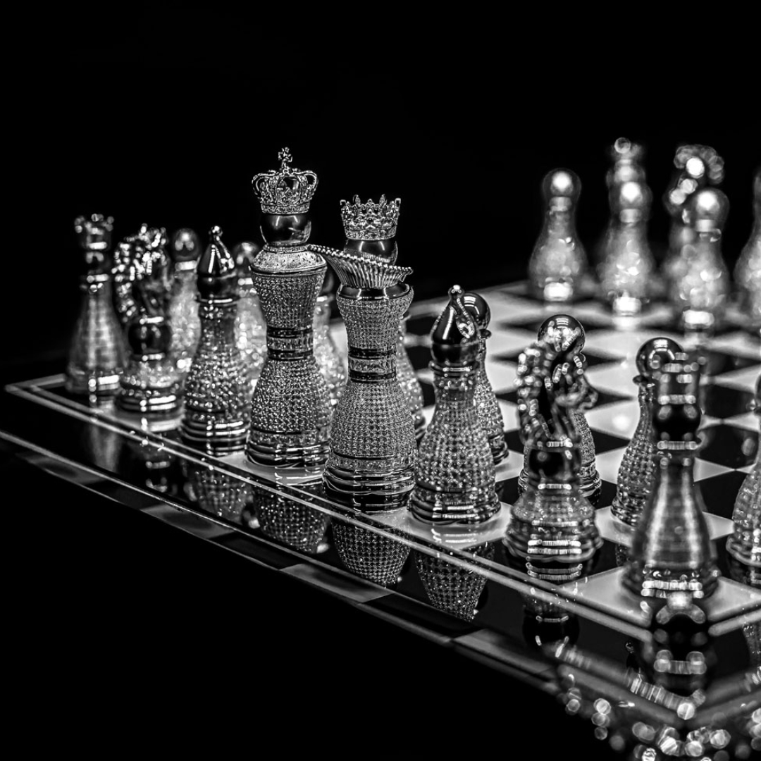 Pearl Royale chess set