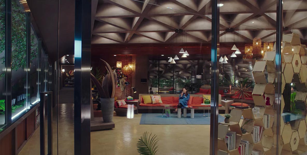 Crash Landing on You (Netflix) with Hyun Bin and Son Ye-jin