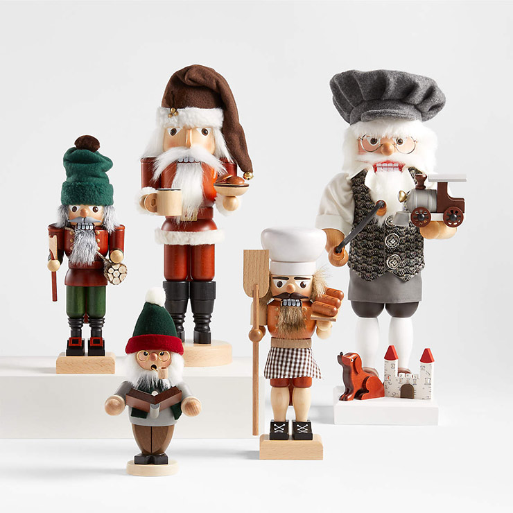 Throw Out Your Pumpkins Because Mariah Carey is Defrosting: Christmas is (nearly) Here