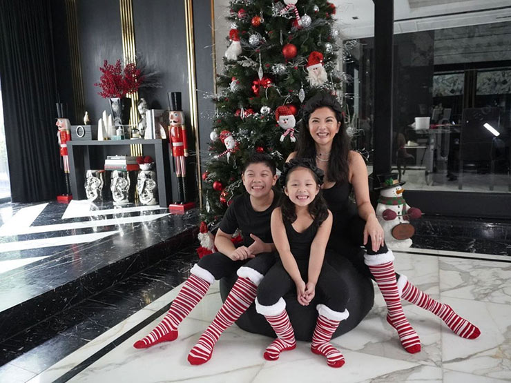 Festive Finery: A Look Into Some of Society’s Christmas Trees 