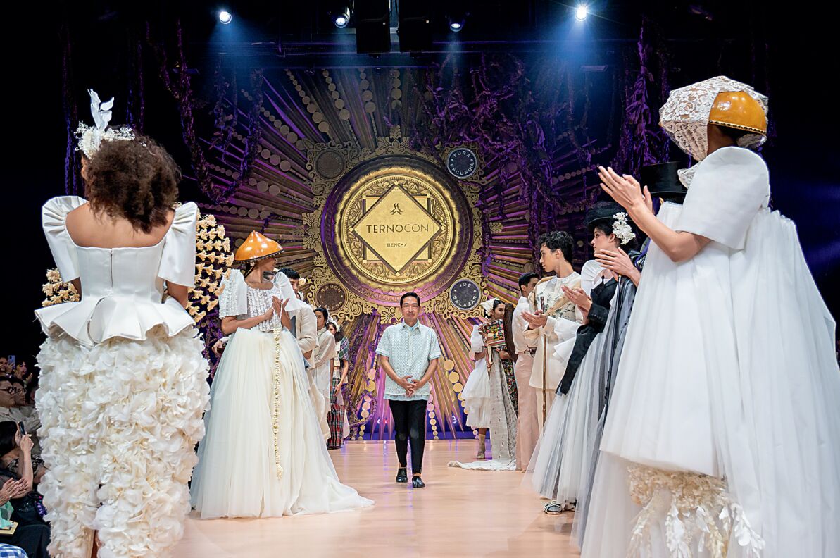 Joey Samson and his collection at TernoCon