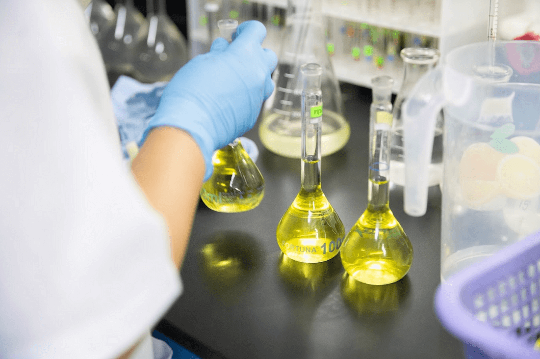 Pinky Pe Tobiano Qualibet