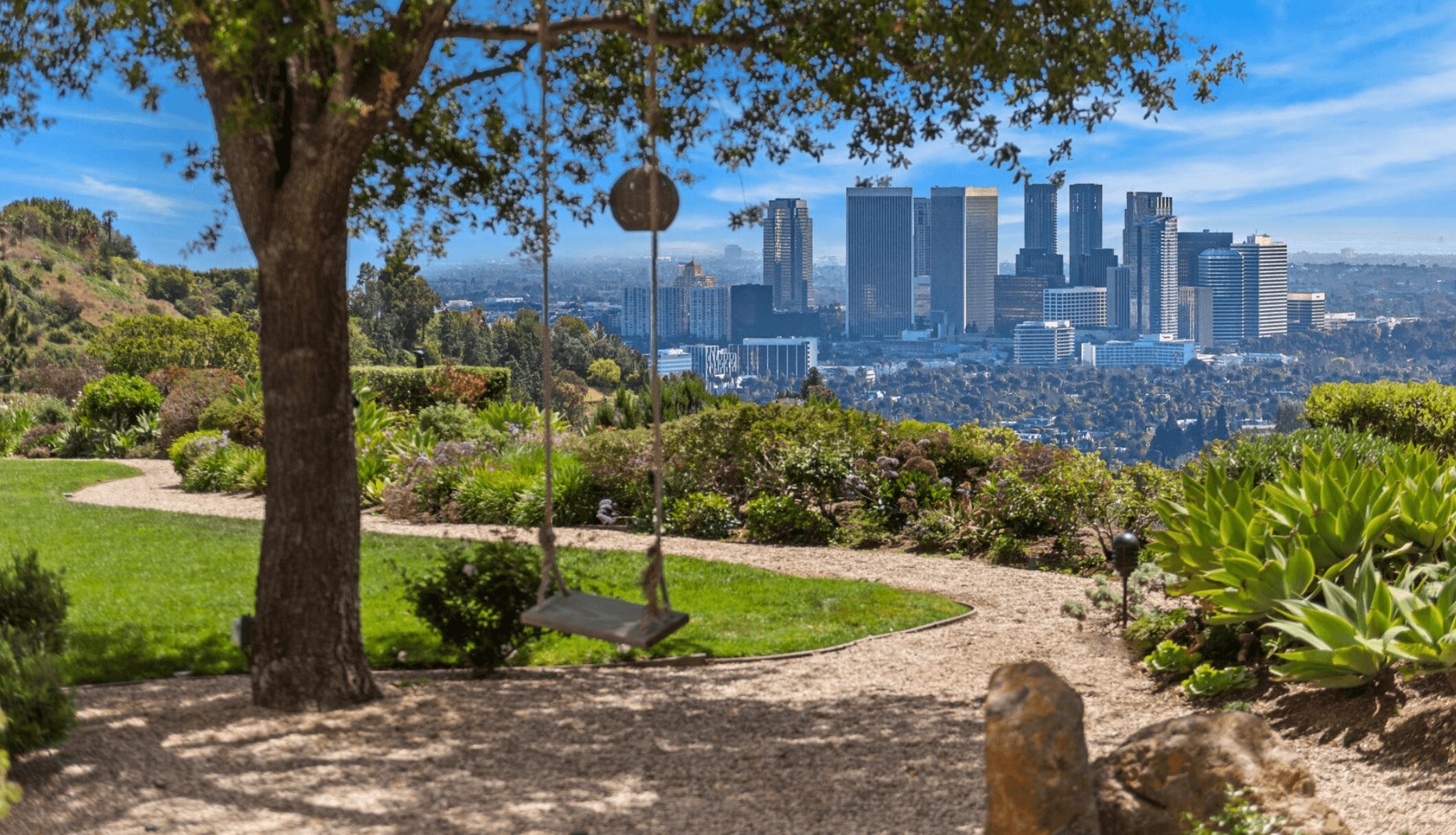 Drake selling beverly hills manshion