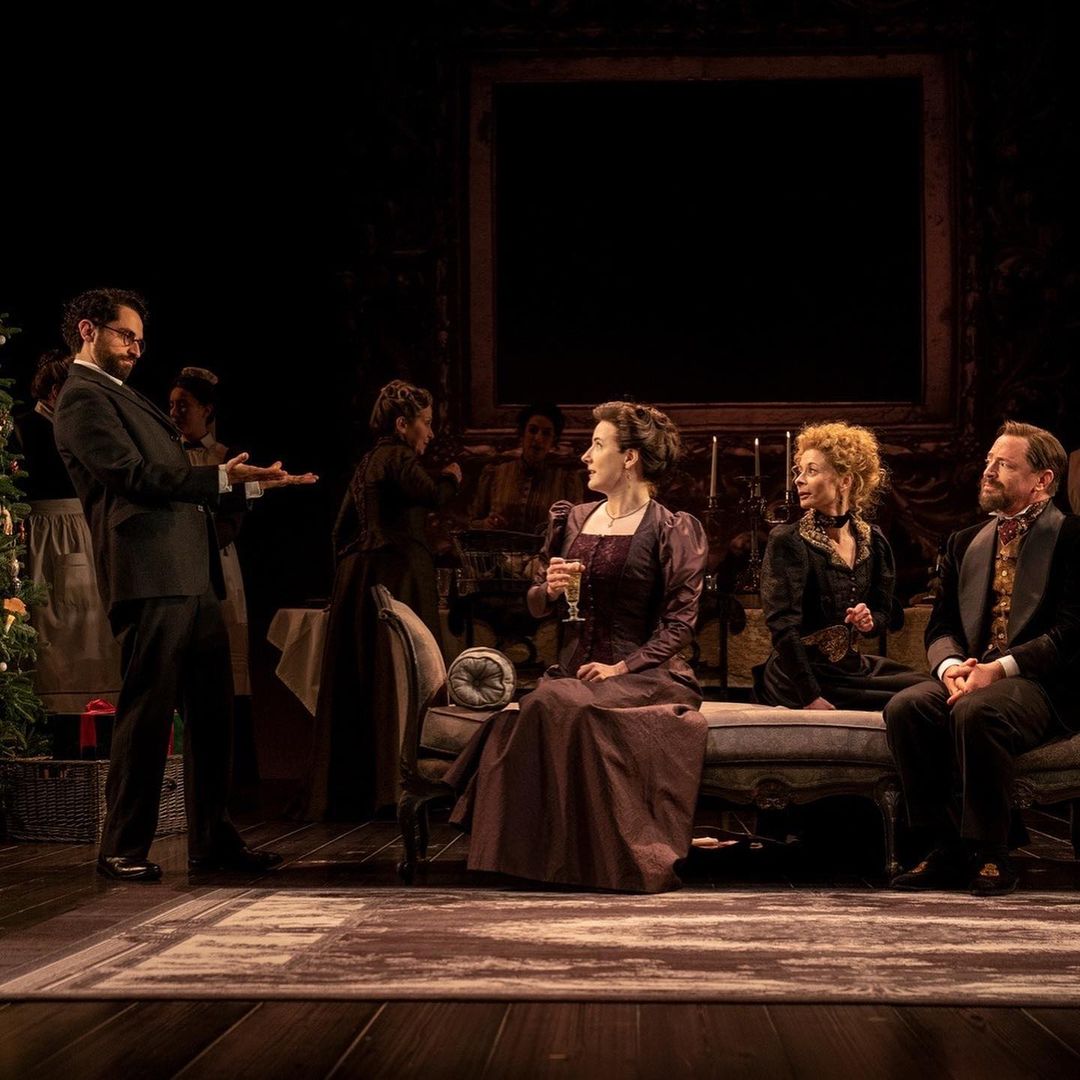 A peek of a scene from "Leopoldstadt"