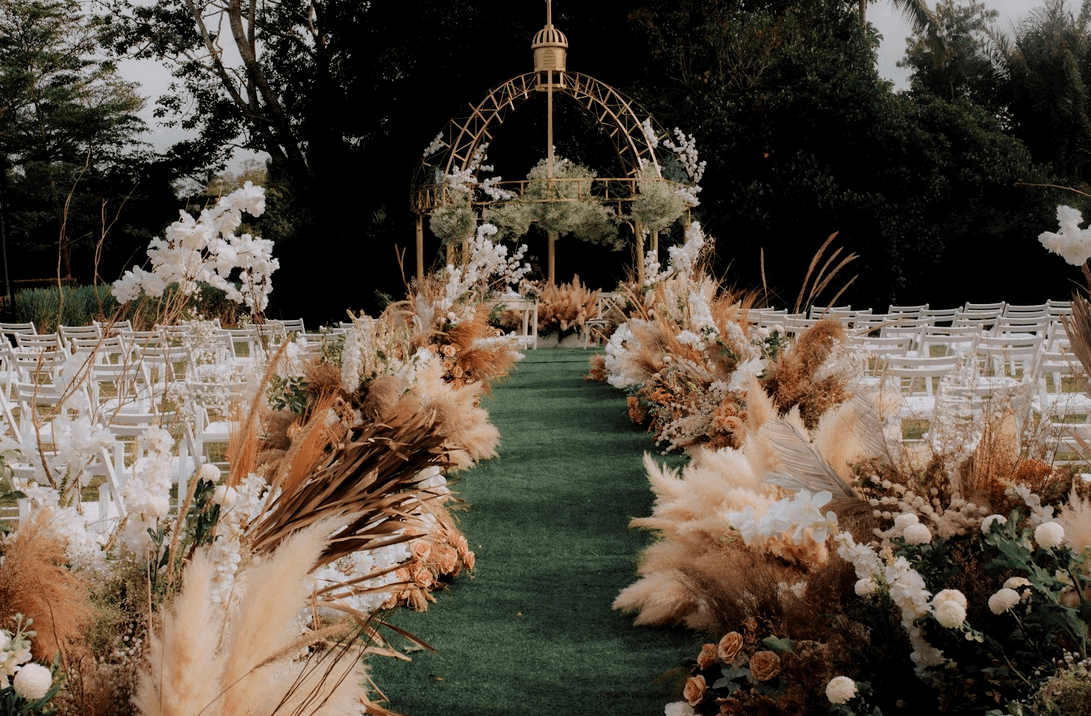 Gaddi includes dried flora in her arrangements to create more textured and dynamic forms