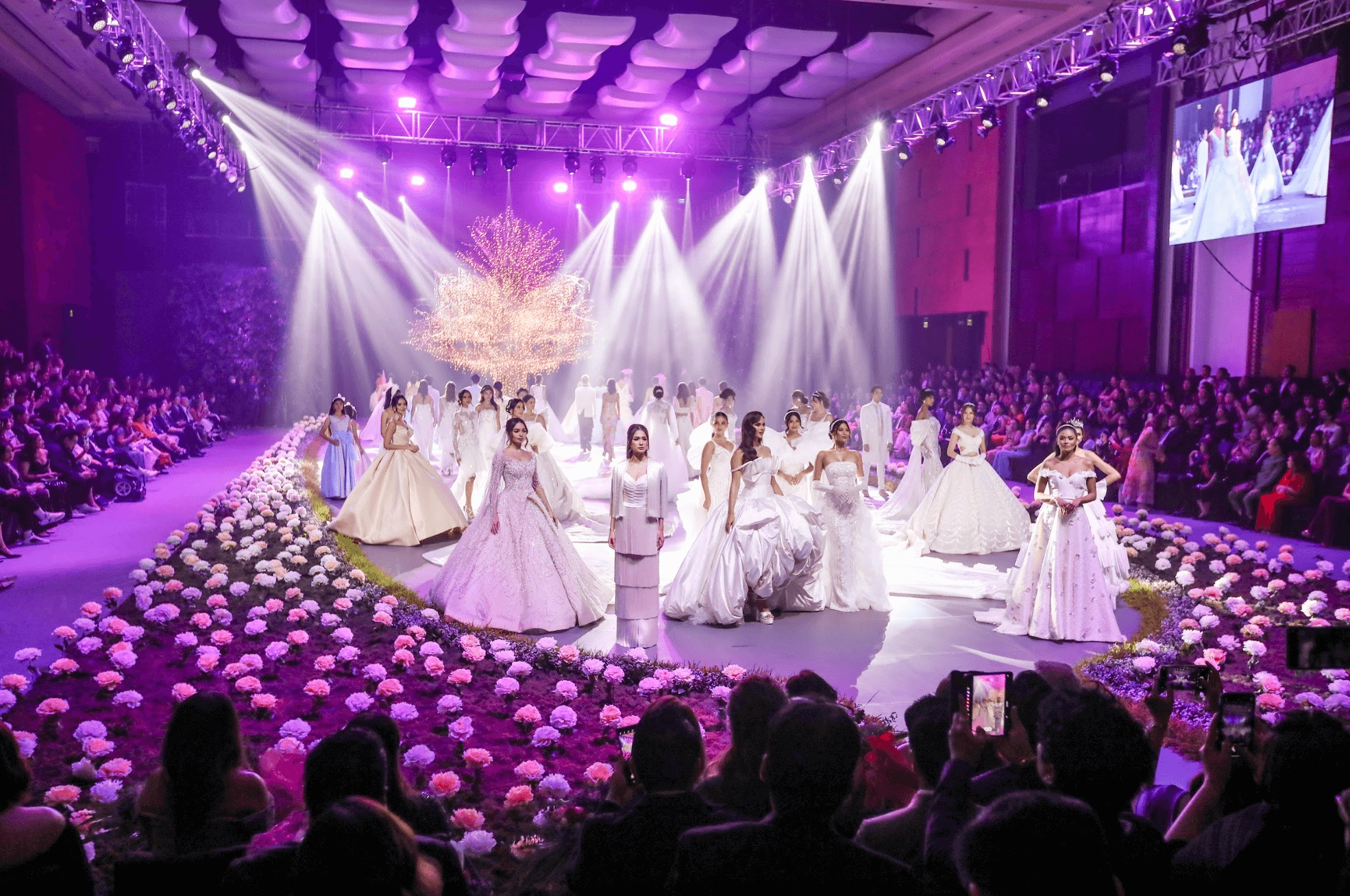 Final walk of models in Marry Me Marriot