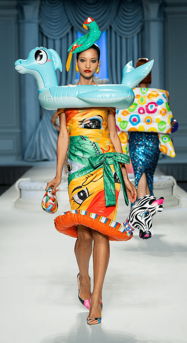 Look 55 of the Moschino SS23