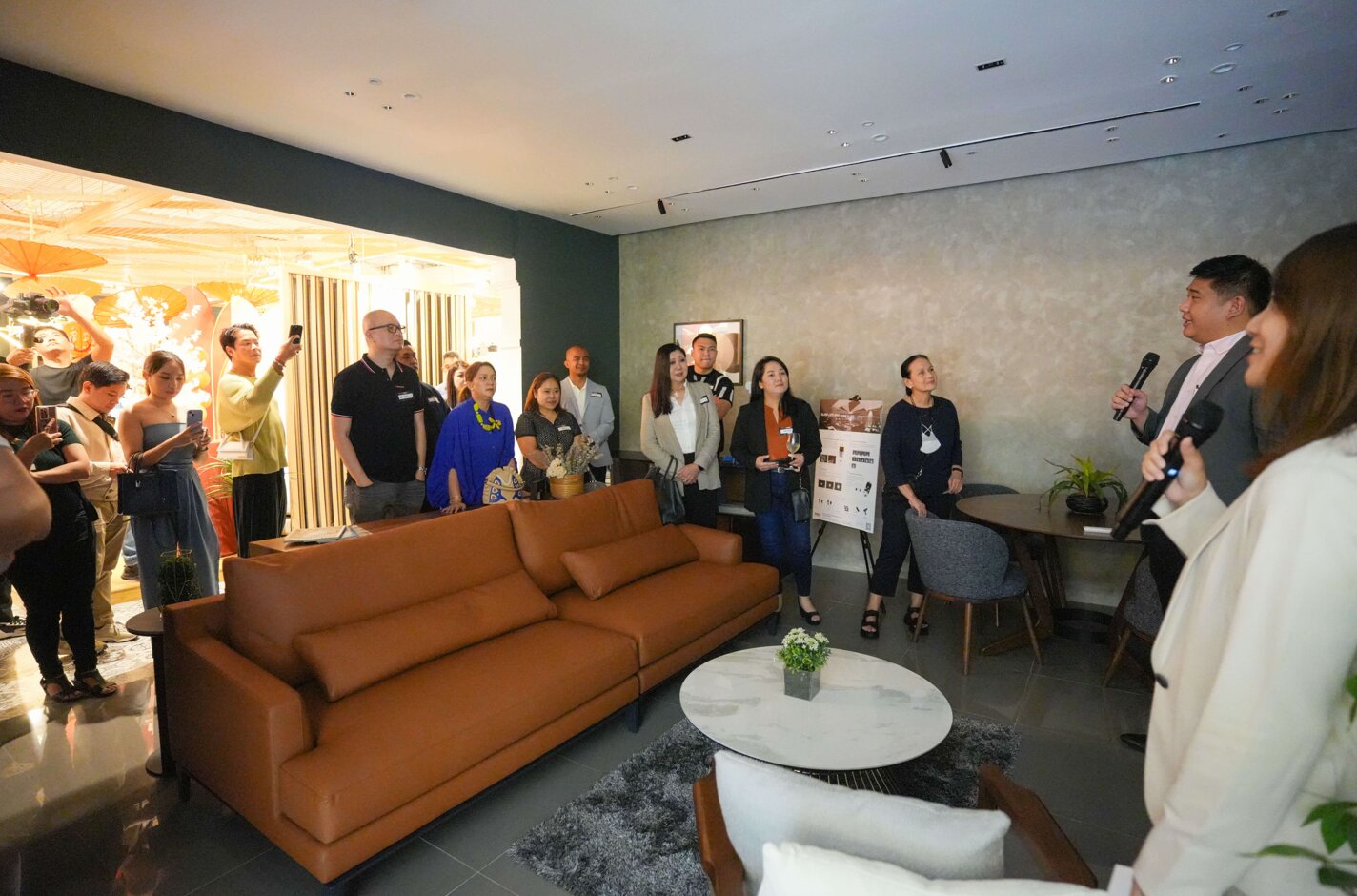 Officers of Metal Lite and Endo Lighting Corporation give guests an overview on the benefits of Synca