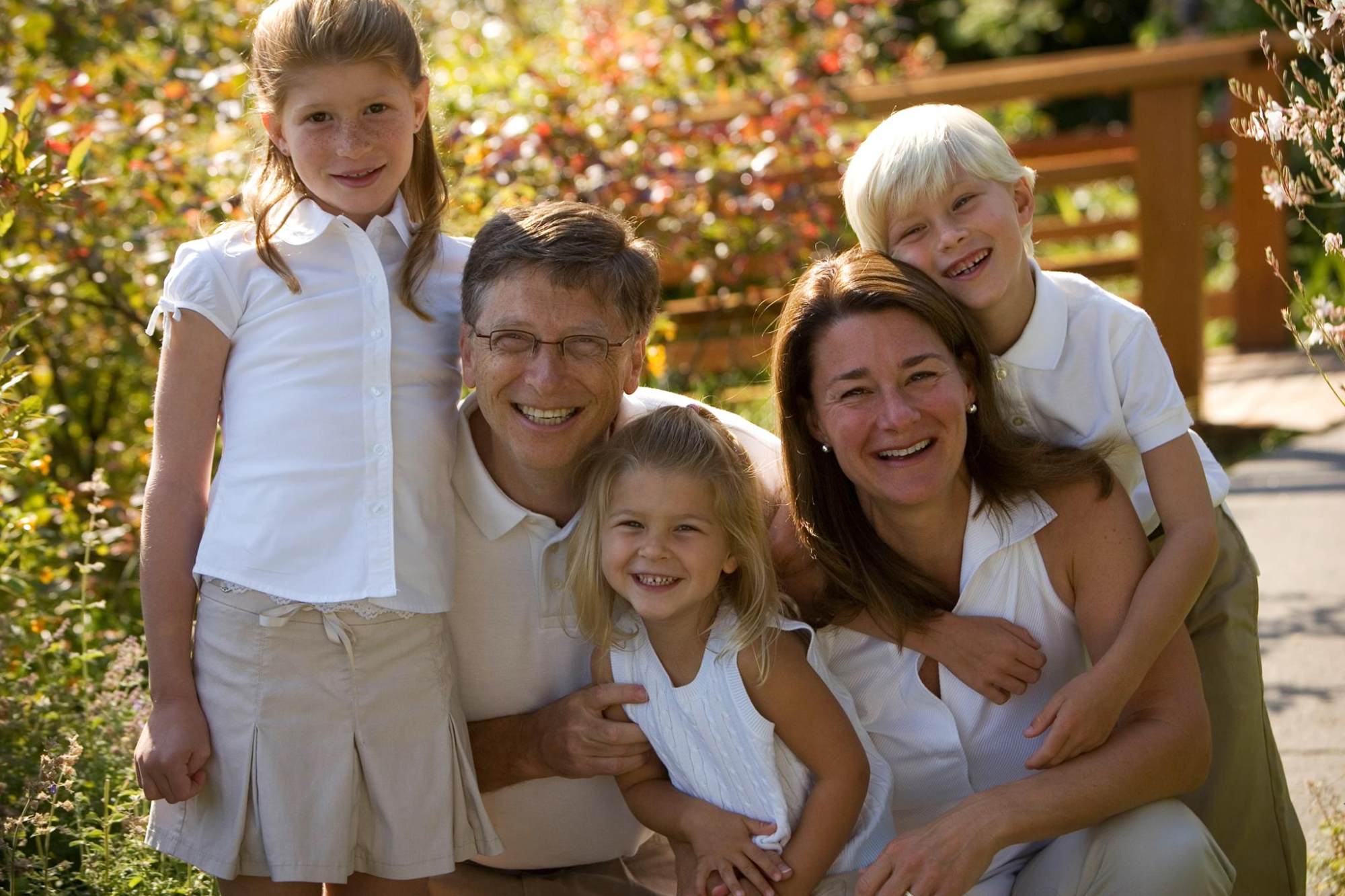 Bill and Melinda Gates with their children