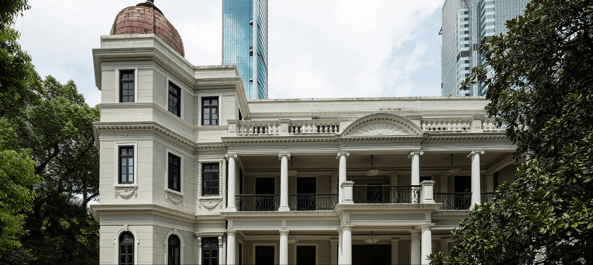 The facade of the Rong Zhai mansion in Shanghai