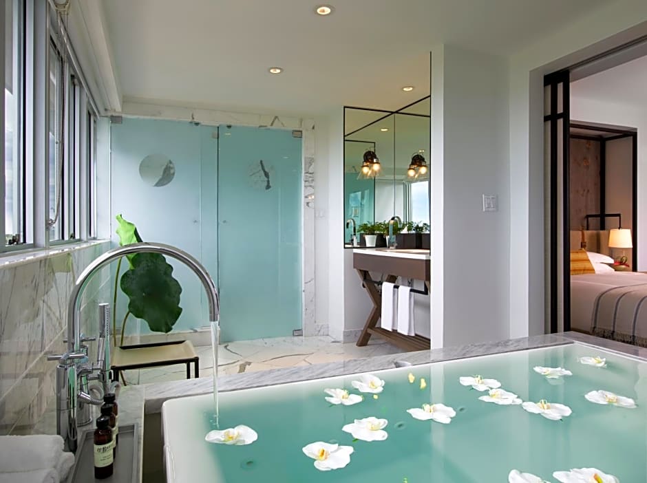 “The Evian Experience” at Hotel Victor, Miami