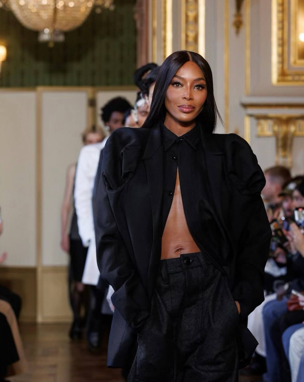 Naomi Campbell gracing the runway in the Paris Fashion Week. 