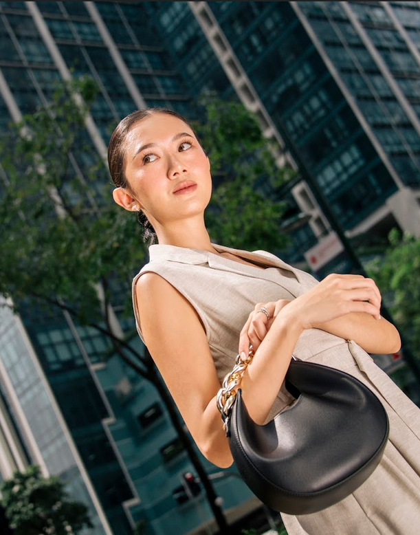 Camille Co-Koro in FRAY I.D.