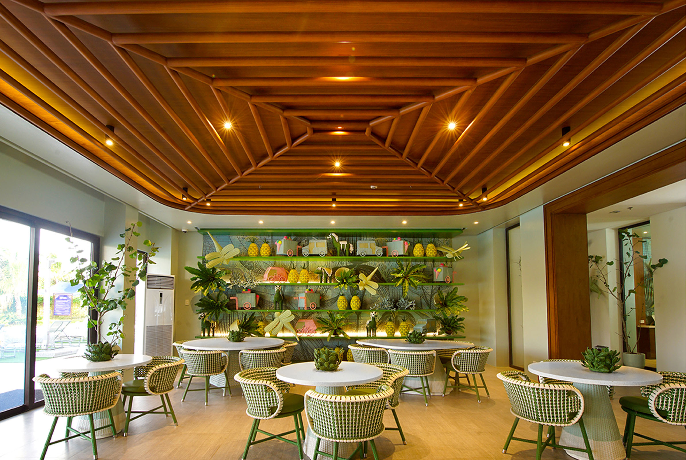 Astoria Palawan dining outlet 