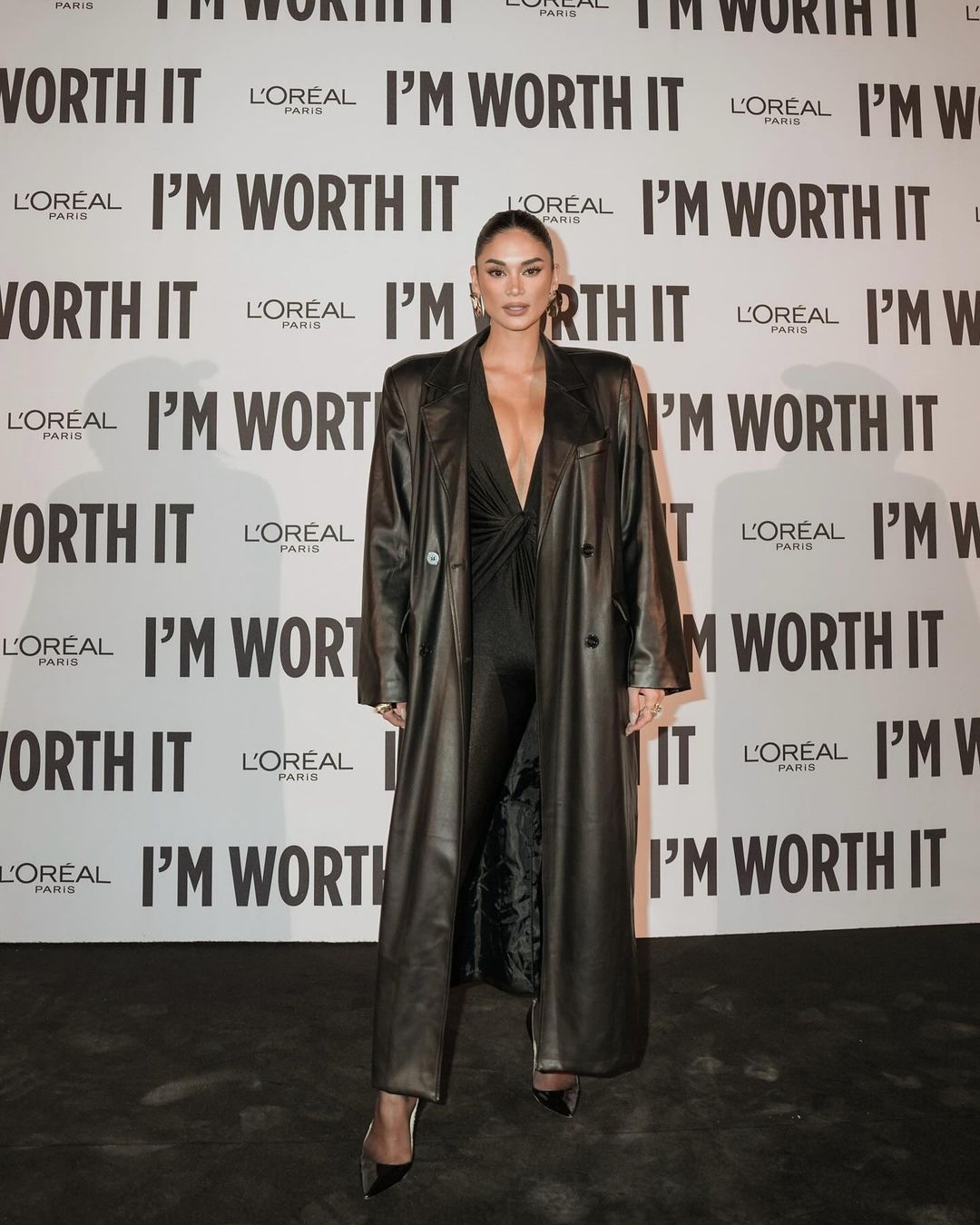 Pia Wurtzbach at Paris Fashion Week