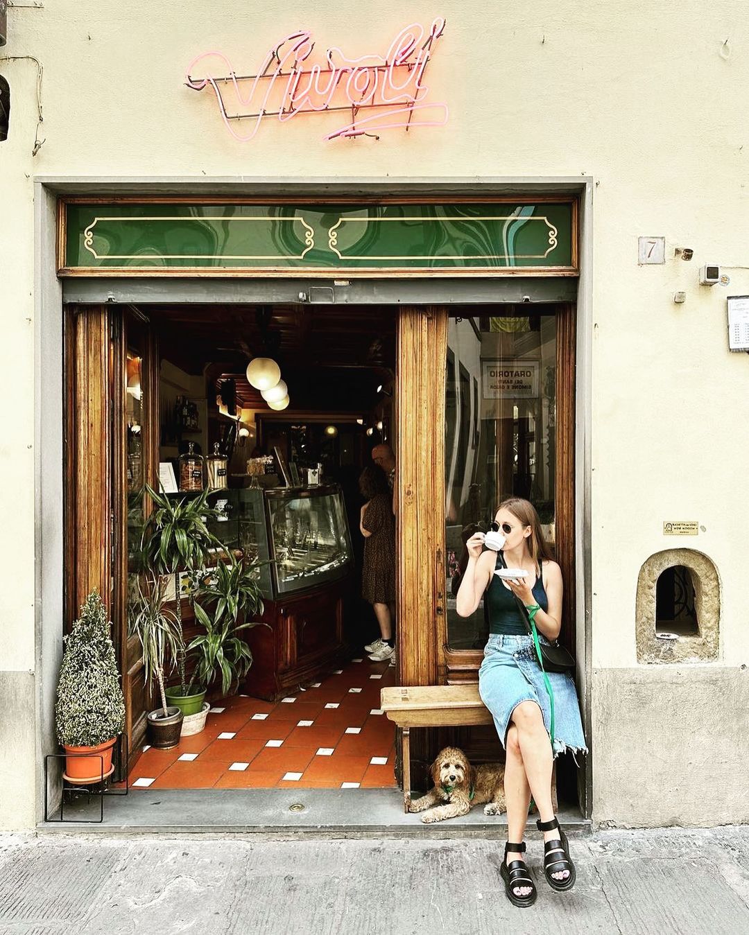 Vivoli and its wine window