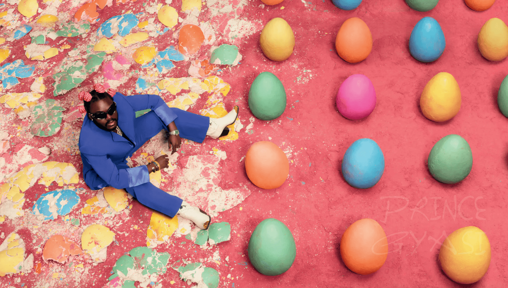 At 28, Gyasi attributes his passion for photography, in part, to supportive adults in his life from early childhood. His mother, a respected Ghanaian fashion designer, and a local photographer who ran a photo stand in the marketplace took Gyasi under their wings when he was a young apprentice.