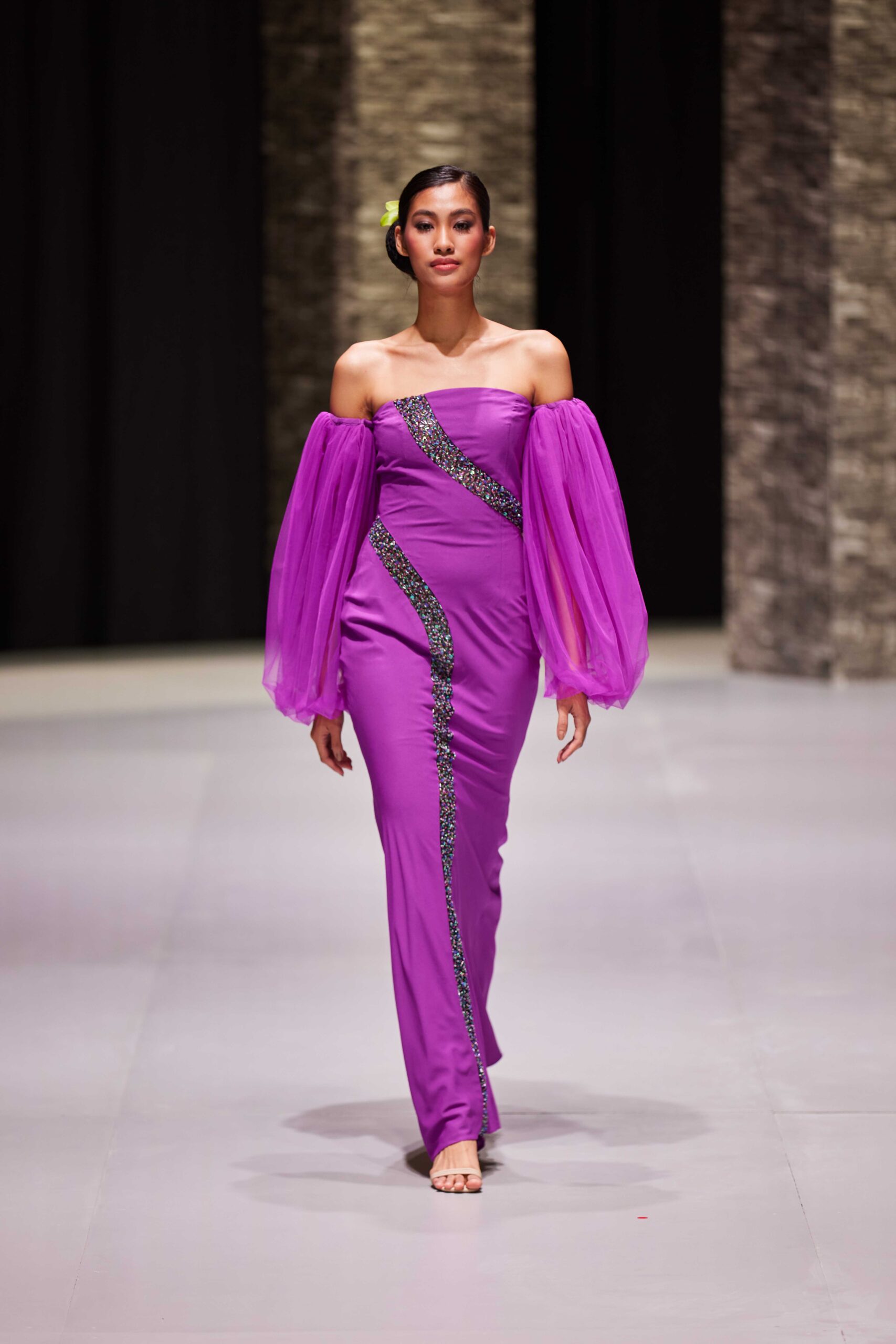 Stunning beadworks are present at Septième Rebelle’s Denevir