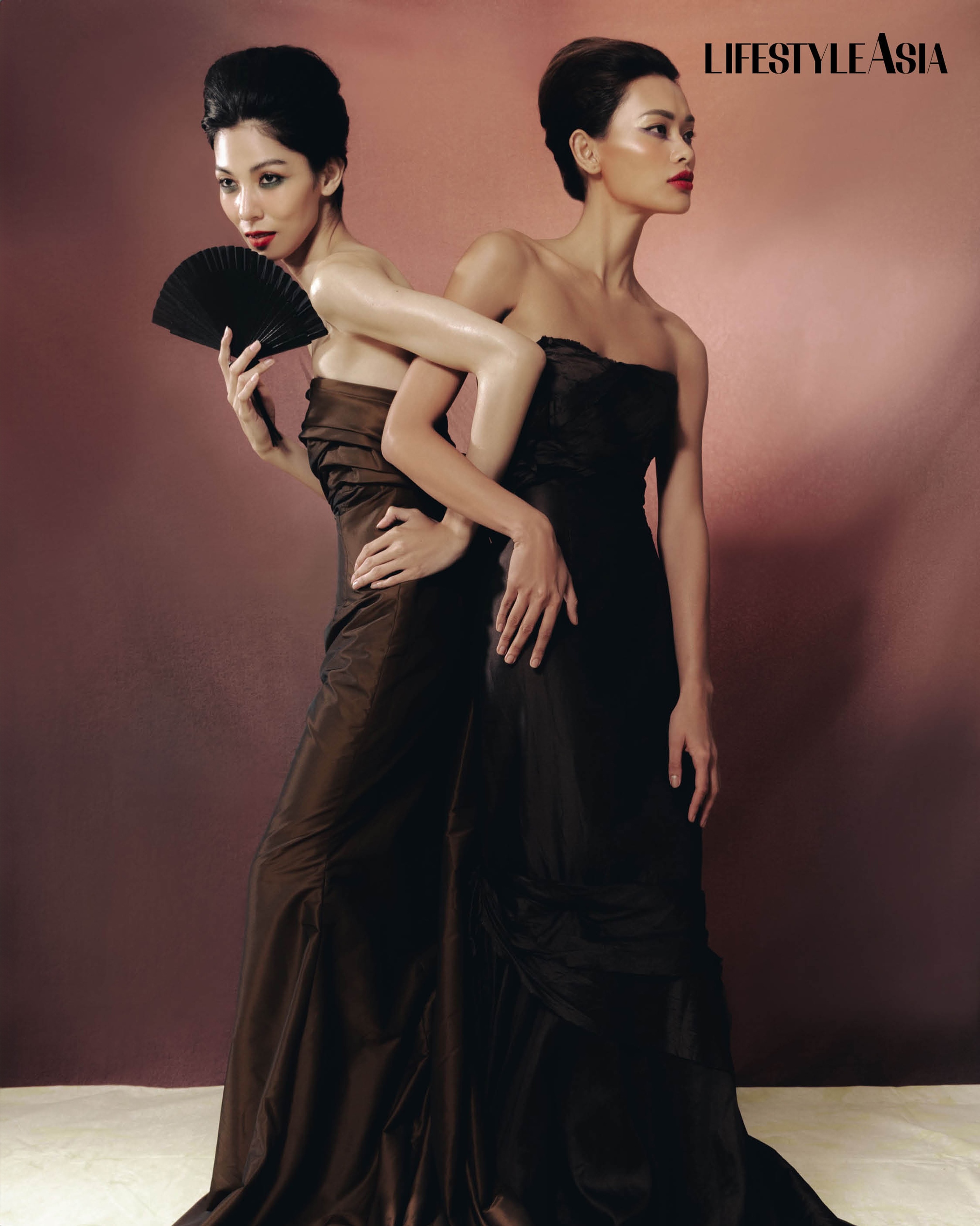 On Taki: Strapless gown with draped detail
On Isabela: Strapless mermaid style gown