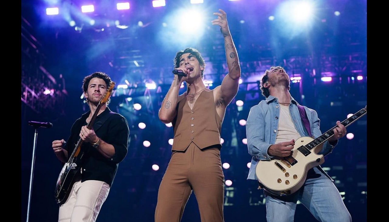 The Jonas Brothers Hold A 1-Night Concert In Manila