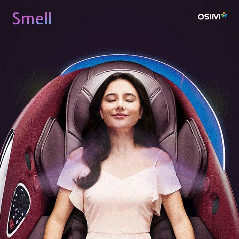 The uDream Well-being Chair’s Aromatherapy feature in action